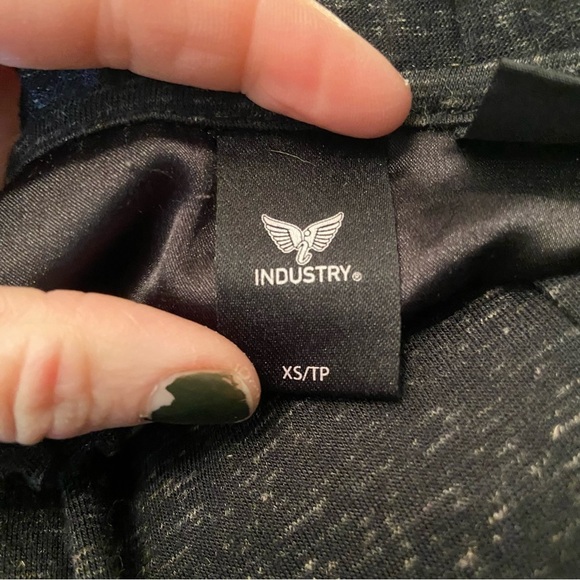 Industry women’s  heather black short sleeved mini dress in size x-small - Picture 6 of 9